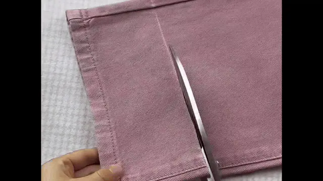 How to Hem Jeans and Keep the Original Hem